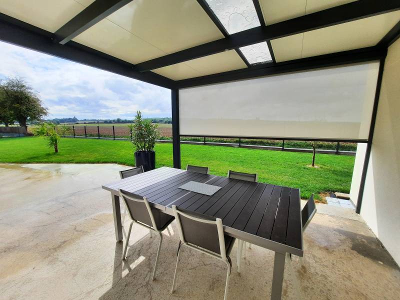 Toit rigide avec puit de lumiére