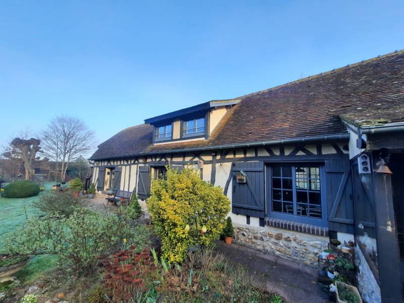 Chantier remplacement fenêtres aluminium et porte de garage sur mesure autour du Neubourg expert local Eure 27