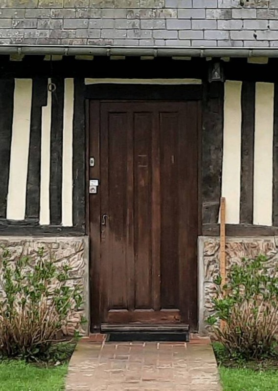 Porte d'entree BEL'M pour maison normande posé proche de nassandres 27