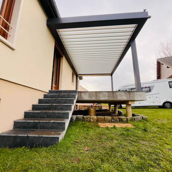 Stores screens toile Sergé 600 latéraux pergola bioclimatique WINSOL