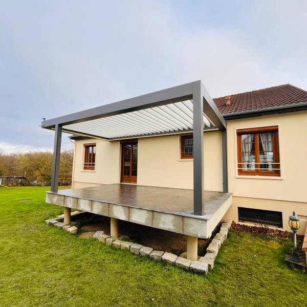 Pergola bioclimatique WINSOL SO! Classic aluminium gris 2900 sablé à Fouqueville