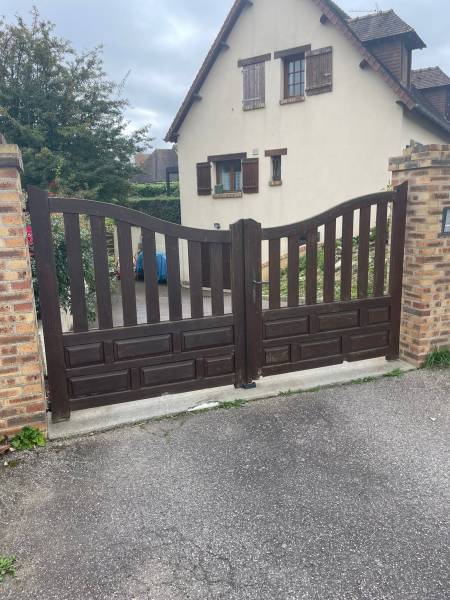 nstallation portail aluminium entre piliers Eure