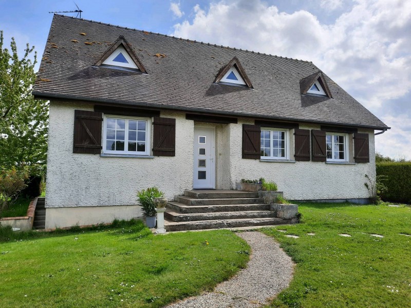 Remplacement fenêtre en bois par des fenêtres en PVC oscillo-battante à Bernay 27 proche du Le Neubourg.