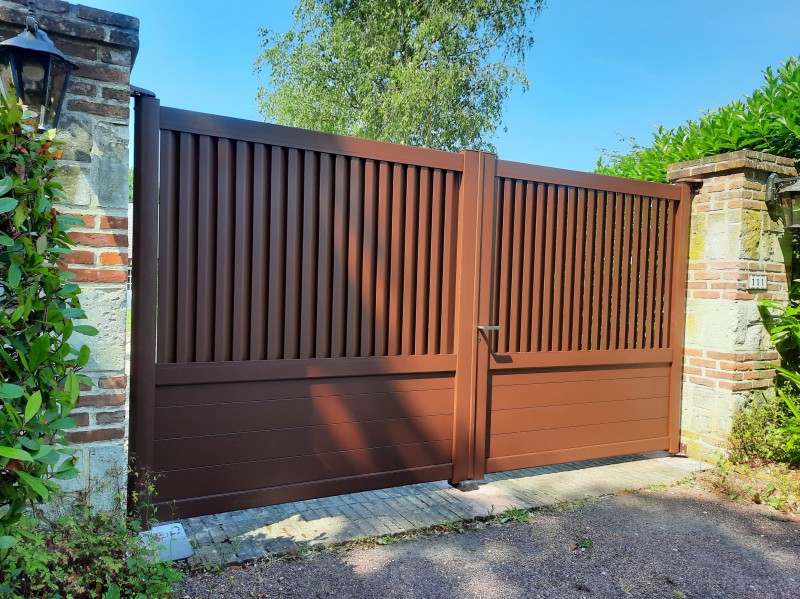 Changement de portail pour cette belle maison normande proche du Neubourg