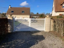 Installation de menuiseries extérieures à Grand Bourgtheroulde proche de Bourg-Achard 27310